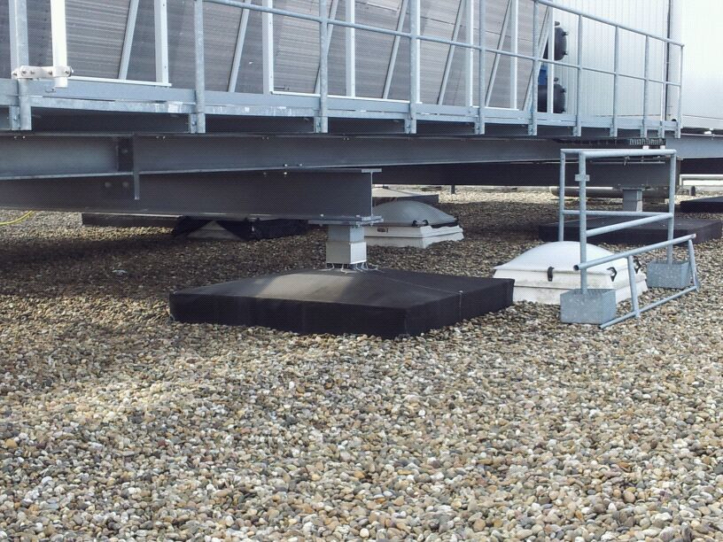 Air conditioning on hospital roof Vibration insulation from isoloc