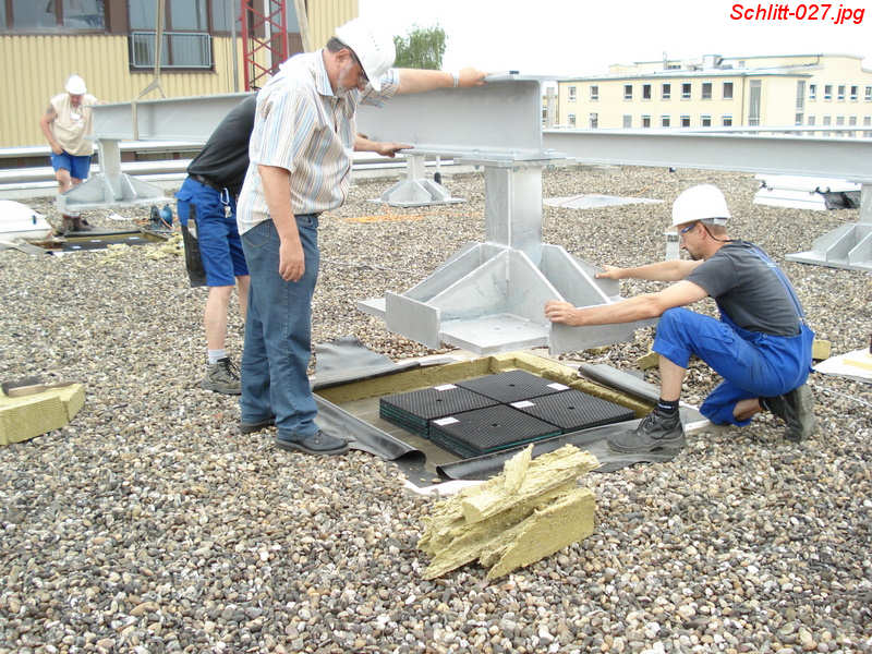 Installation Klimaanlage auf isoloc Elementen