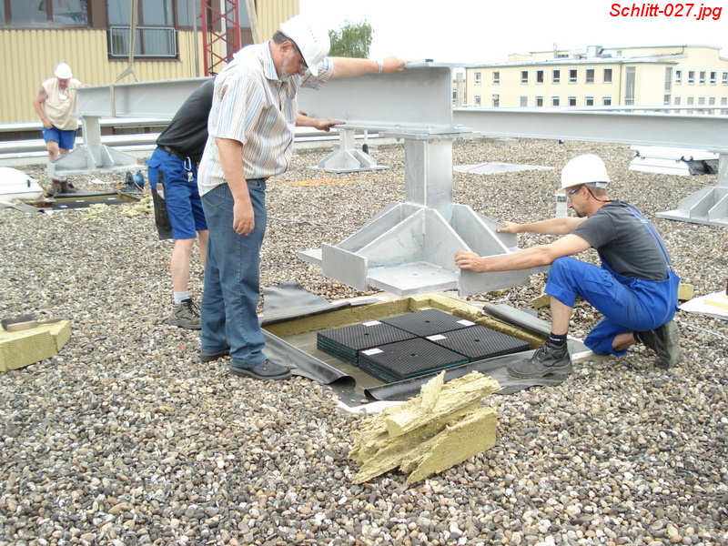 Installation of air conditioning on isoloc elements